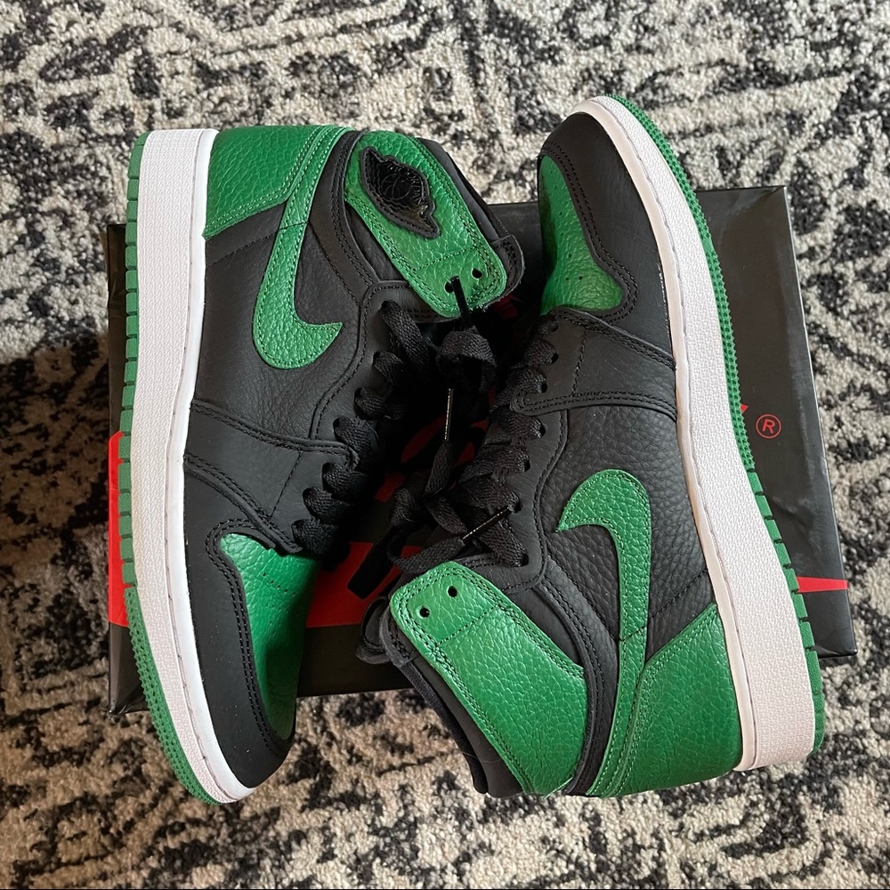 Jordan 1 High OG Pine Green